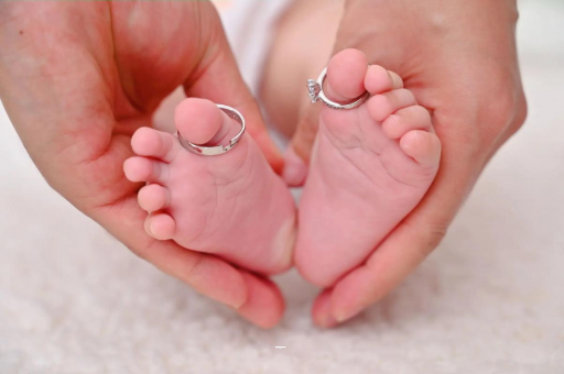 新余怀孕一般多久会呕吐