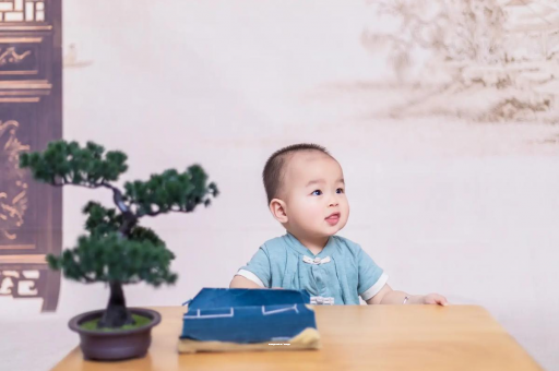 新余宝宝喉咙长泡发烧